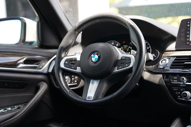 2018 BMW 5 Series 540i M Sport - 23046272 - 31