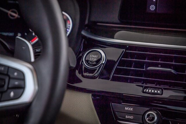 2018 BMW 5 Series 540i M SPORT - NAV - BACKUP CAM - BLUETOOTH - MUST SEE - 23002723 - 30