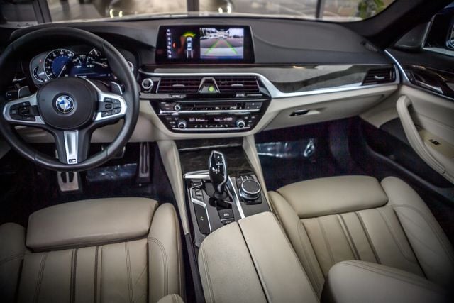 2018 BMW 5 Series 540i M SPORT - NAV - BACKUP CAM - BLUETOOTH - MUST SEE - 23002723 - 31