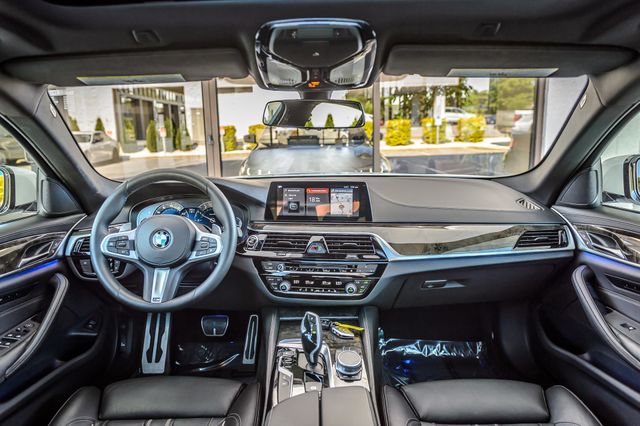 2018 BMW 5 Series 540i M SPORT - NAV - BACKUP CAM - BLUETOOTH - MUST SEE - 23023691 - 2
