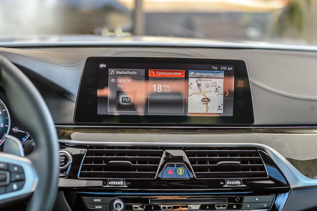 2018 BMW 5 Series 540i M SPORT - NAV - BACKUP CAM - BLUETOOTH - MUST SEE - 23023691 - 30