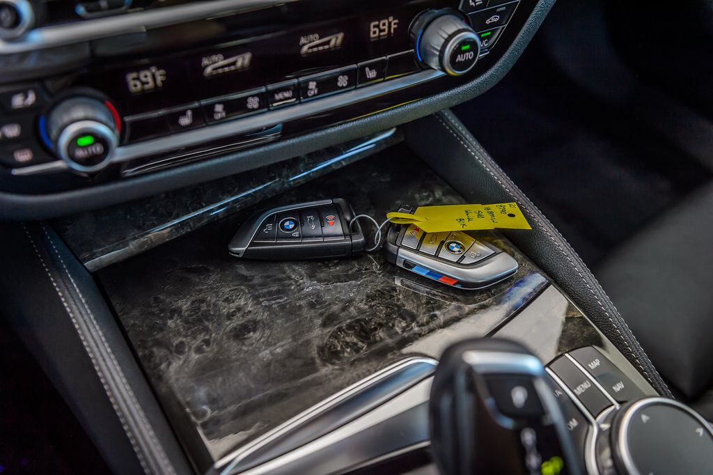 2018 BMW 5 Series 540i M SPORT - NAV - BACKUP CAM - BLUETOOTH - MUST SEE - 23023691 - 33