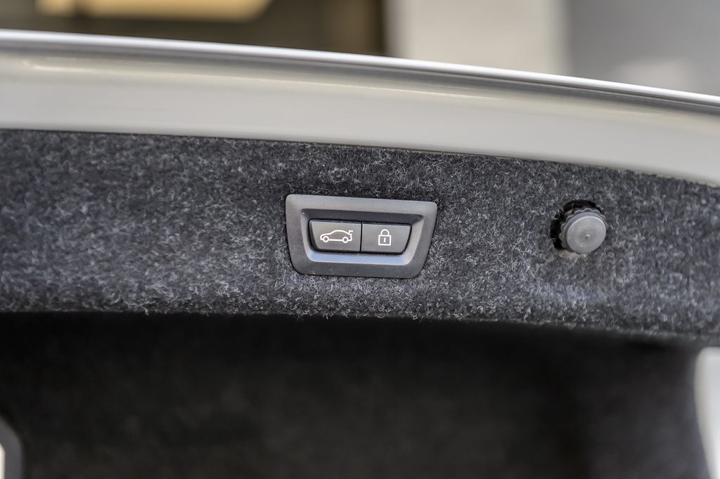 2018 BMW 5 Series 540i - WHITE ON BROWN -  NAV - BACKUP CAM - BLUETOOTH - MUST SEE - 23007549 - 11