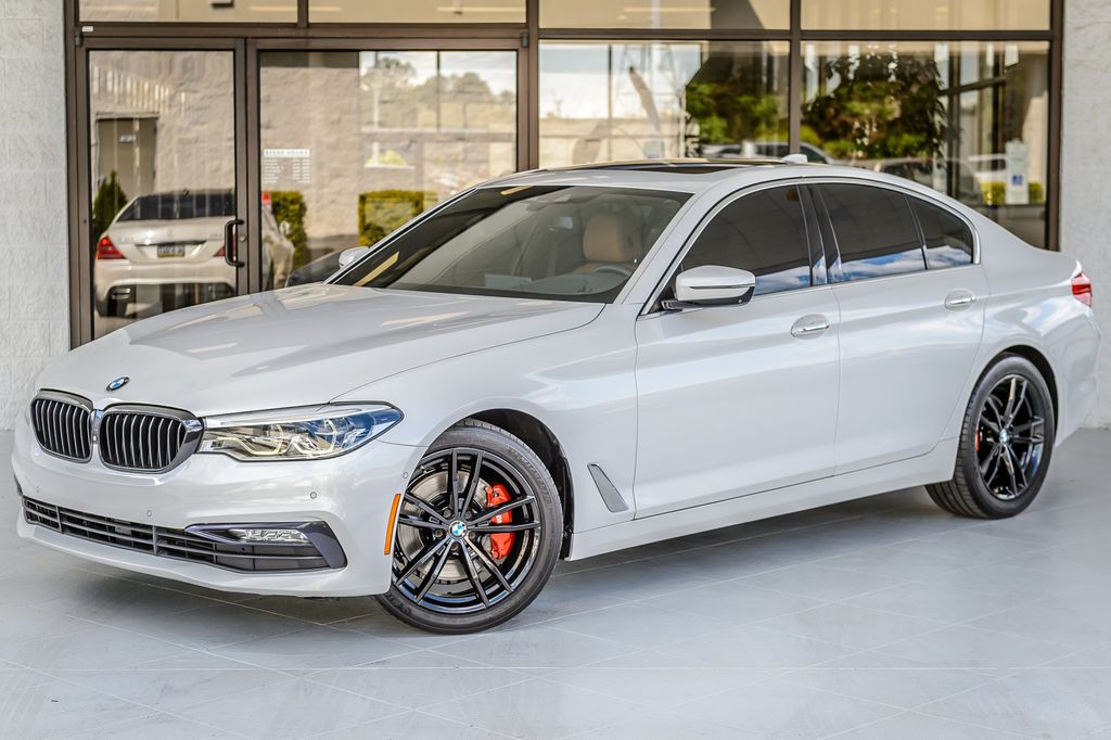 2018 BMW 5 Series 540i - WHITE ON BROWN -  NAV - BACKUP CAM - BLUETOOTH - MUST SEE - 23007549 - 1