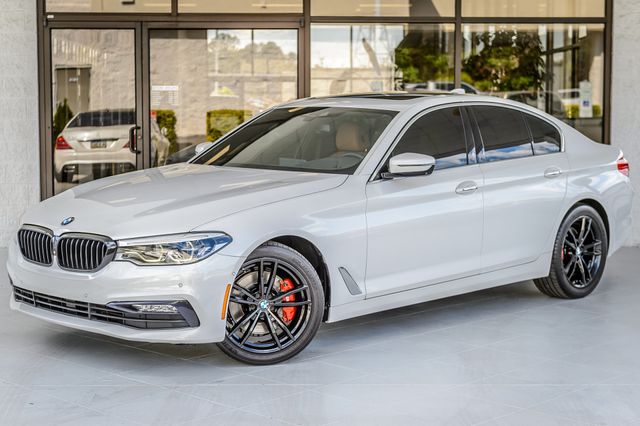 2018 BMW 5 Series 540i - WHITE ON BROWN -  NAV - BACKUP CAM - BLUETOOTH - MUST SEE - 23007549 - 1