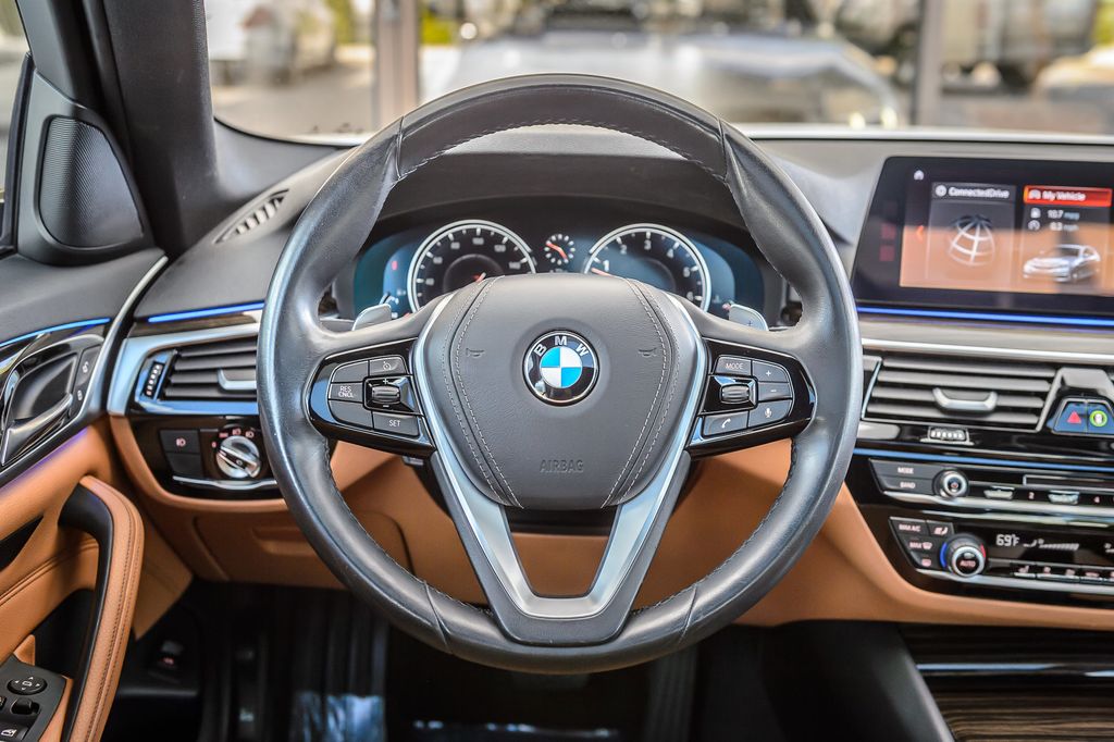 2018 BMW 5 Series 540i - WHITE ON BROWN -  NAV - BACKUP CAM - BLUETOOTH - MUST SEE - 23007549 - 27