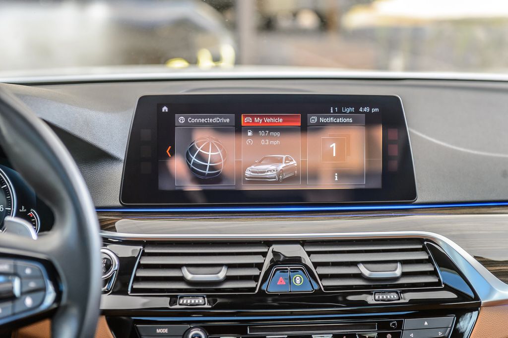 2018 BMW 5 Series 540i - WHITE ON BROWN -  NAV - BACKUP CAM - BLUETOOTH - MUST SEE - 23007549 - 29