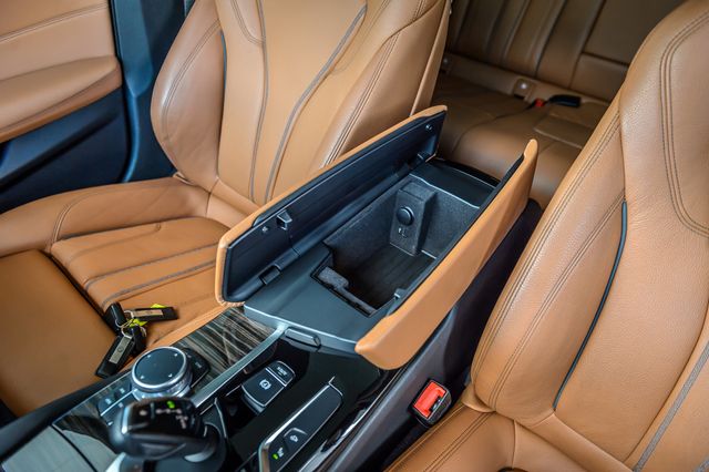 2018 BMW 5 Series 540i - WHITE ON BROWN -  NAV - BACKUP CAM - BLUETOOTH - MUST SEE - 23007549 - 33