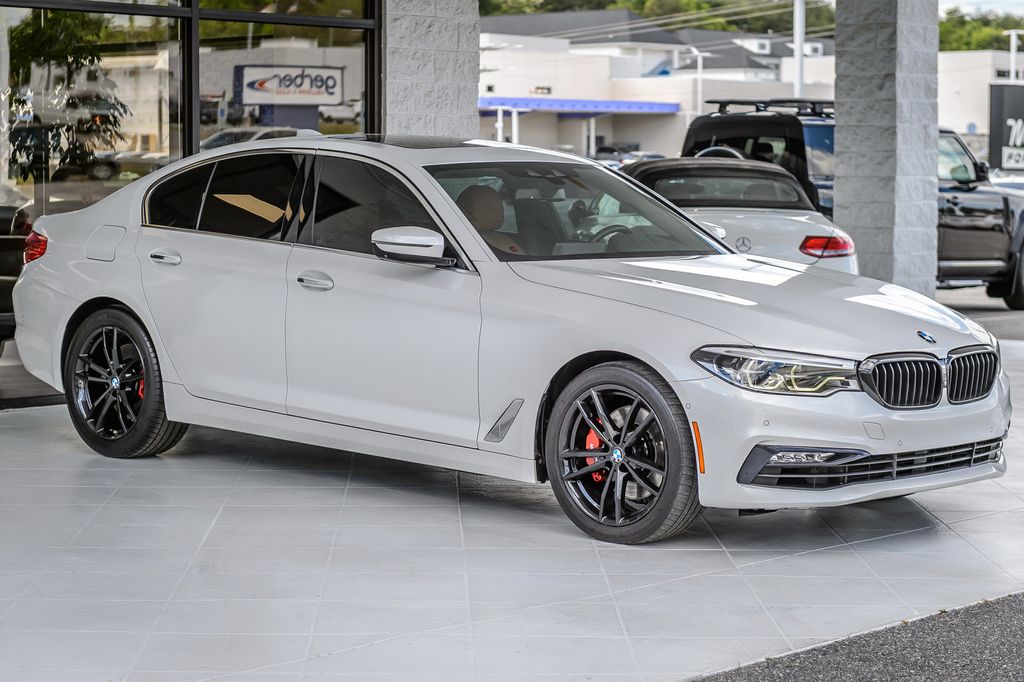 2018 BMW 5 Series 540i - WHITE ON BROWN -  NAV - BACKUP CAM - BLUETOOTH - MUST SEE - 23007549 - 3