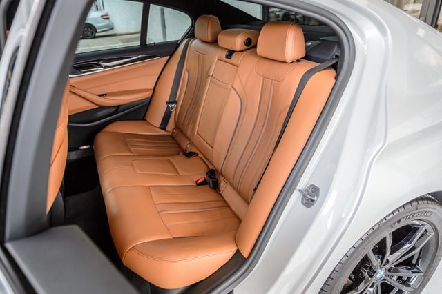2018 BMW 5 Series 540i - WHITE ON BROWN -  NAV - BACKUP CAM - BLUETOOTH - MUST SEE - 23007549 - 42