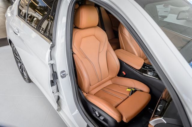 2018 BMW 5 Series 540i - WHITE ON BROWN -  NAV - BACKUP CAM - BLUETOOTH - MUST SEE - 23007549 - 44