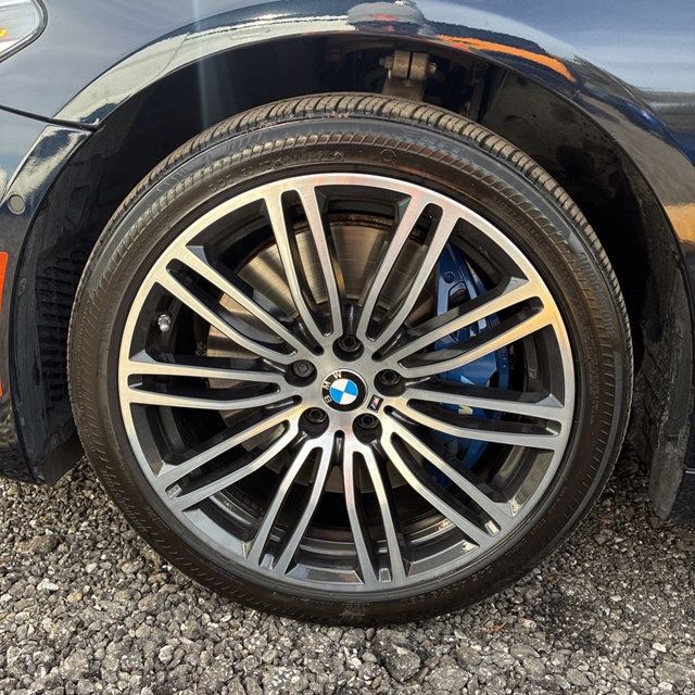2018 BMW 5 Series 540i xDrive - 22945989 - 10