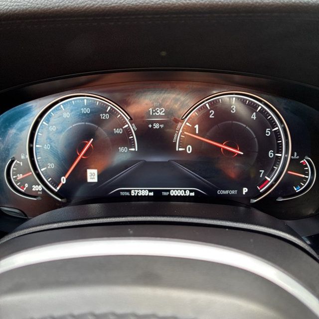 2018 BMW 5 Series 540i xDrive - 22945989 - 12