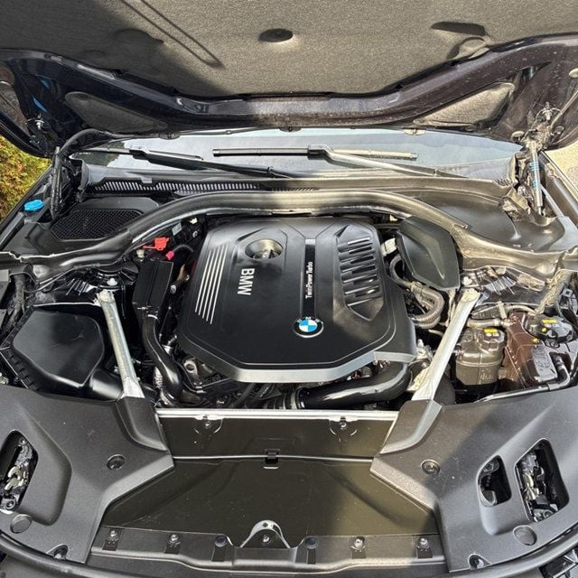 2018 BMW 5 Series 540i xDrive - 22945989 - 13