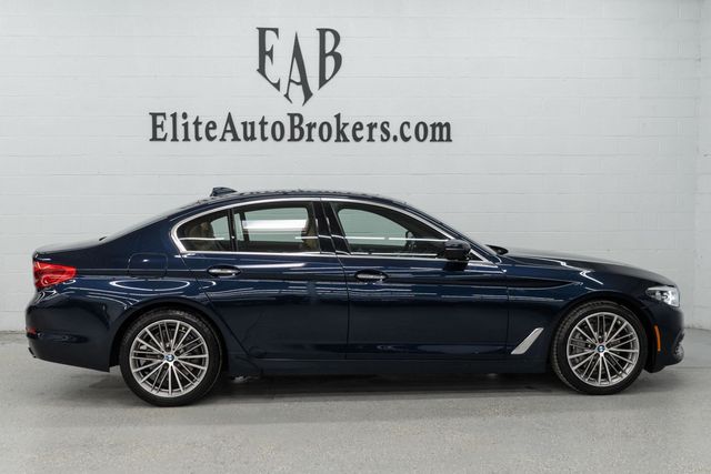 2018 BMW 5 Series 540i xDrive - 22963609 - 4