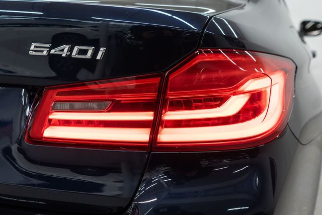 2018 BMW 5 Series 540i xDrive - 22963609 - 50