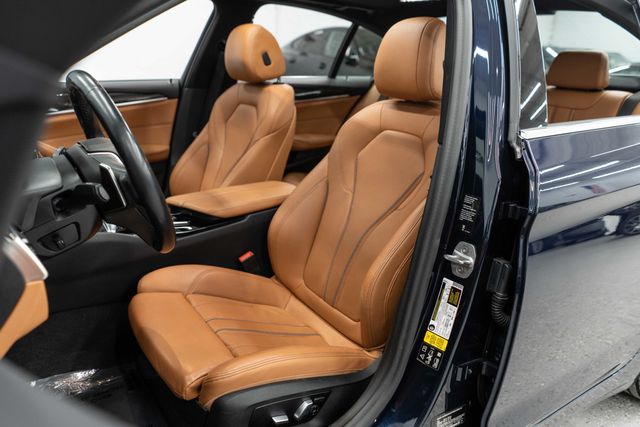 2018 BMW 5 Series 540i xDrive - 22963609 - 6