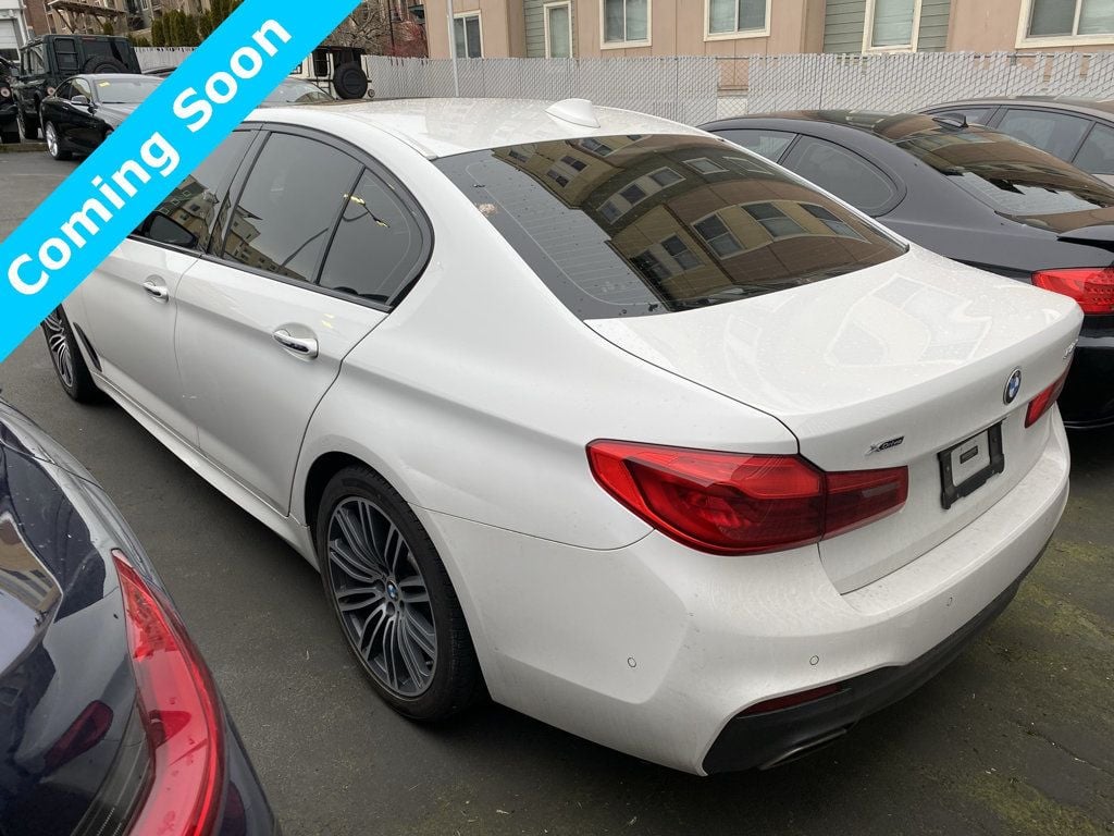 2018 BMW 5 Series 540i xDrive - 22779757 - 3