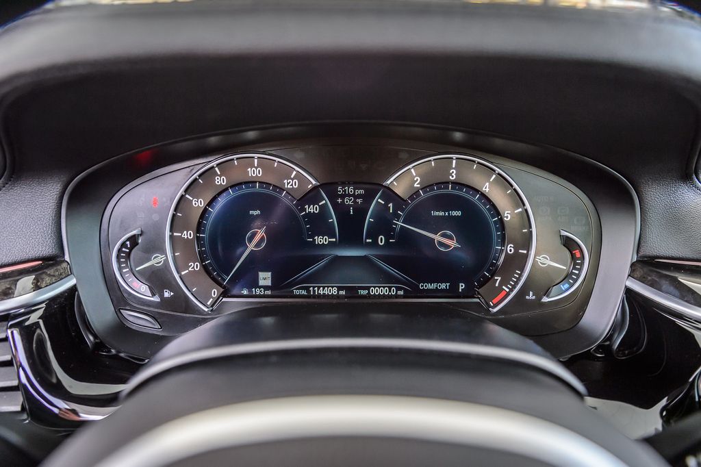 2018 BMW 5 Series 540i xDrive - 22994326 - 17