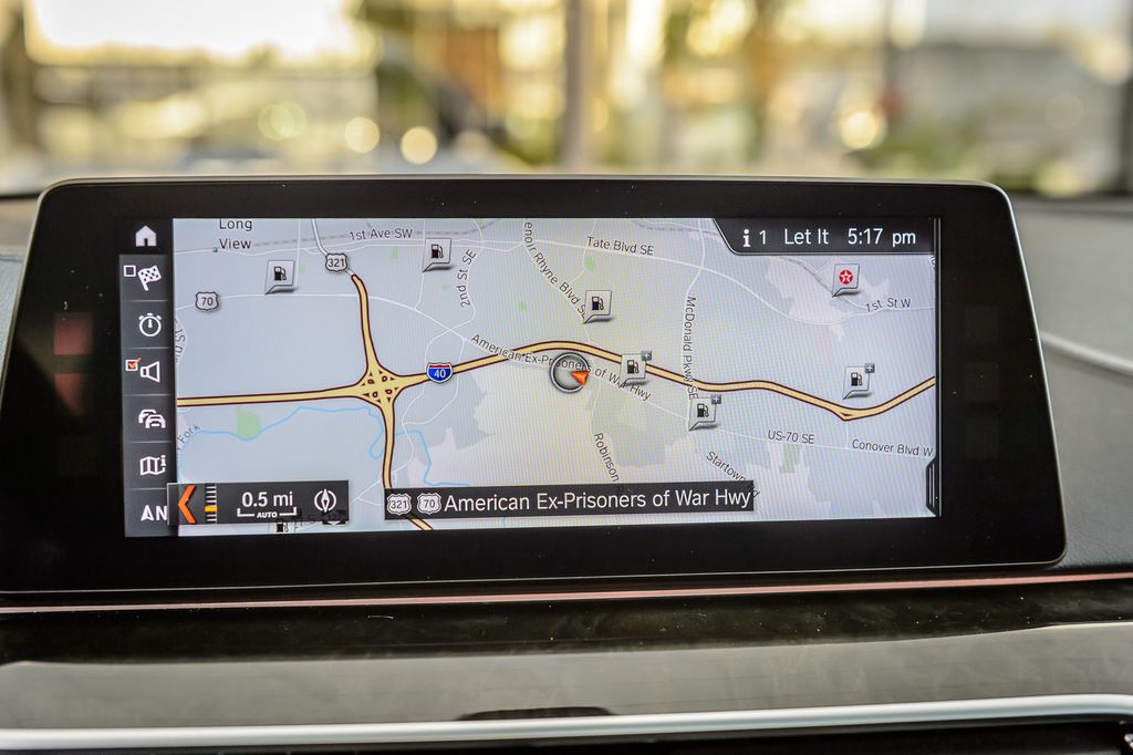 2018 BMW 5 Series 540i xDrive - 22994326 - 21