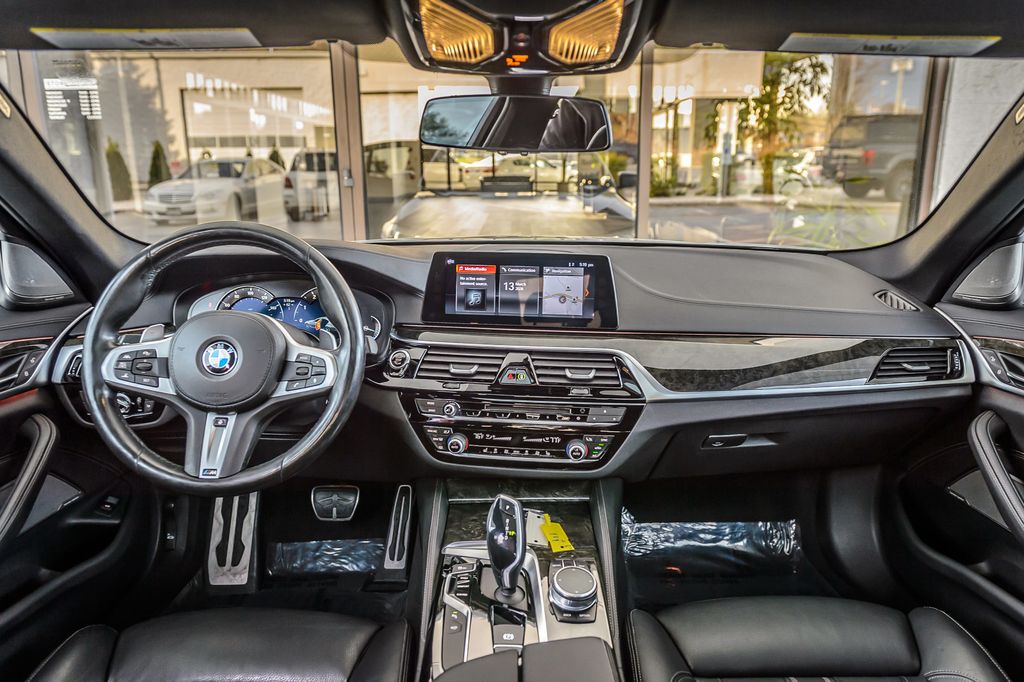 2018 BMW 5 Series 540i xDrive - 22994326 - 2