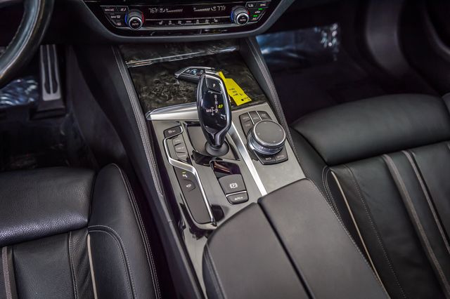 2018 BMW 5 Series 540i xDrive - 22994326 - 29