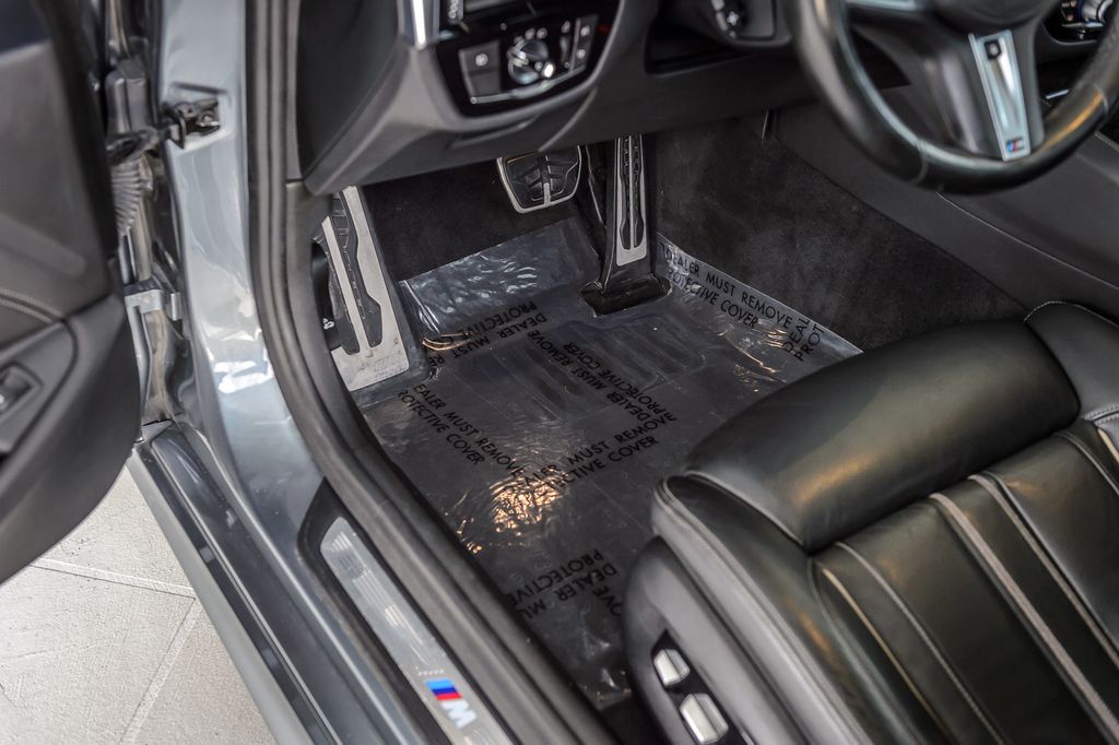 2018 BMW 5 Series 540i xDrive - 22994326 - 38