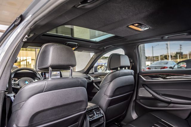 2018 BMW 5 Series 540i xDrive - 22994326 - 39
