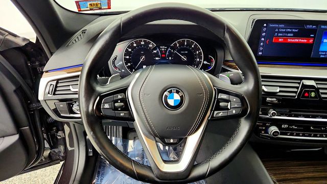 2018 BMW 5 Series 540i xDrive - 23096154 - 13