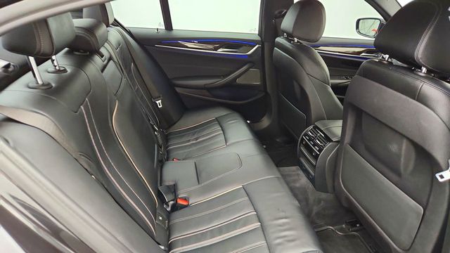 2018 BMW 5 Series 540i xDrive - 23096154 - 22