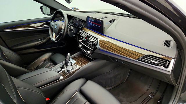 2018 BMW 5 Series 540i xDrive - 23096154 - 24