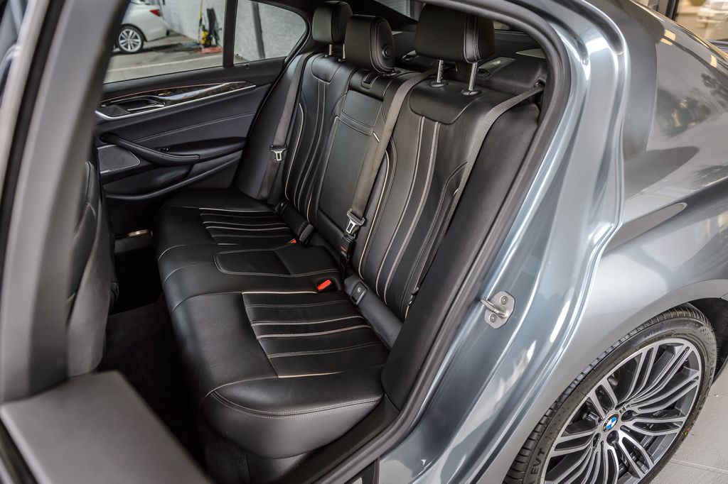 2018 BMW 5 Series 540i xDRIVE - M SPORT - NAV - BACKUP CAM - BLUETOOTH - GORGEOUS - 22994326 - 40