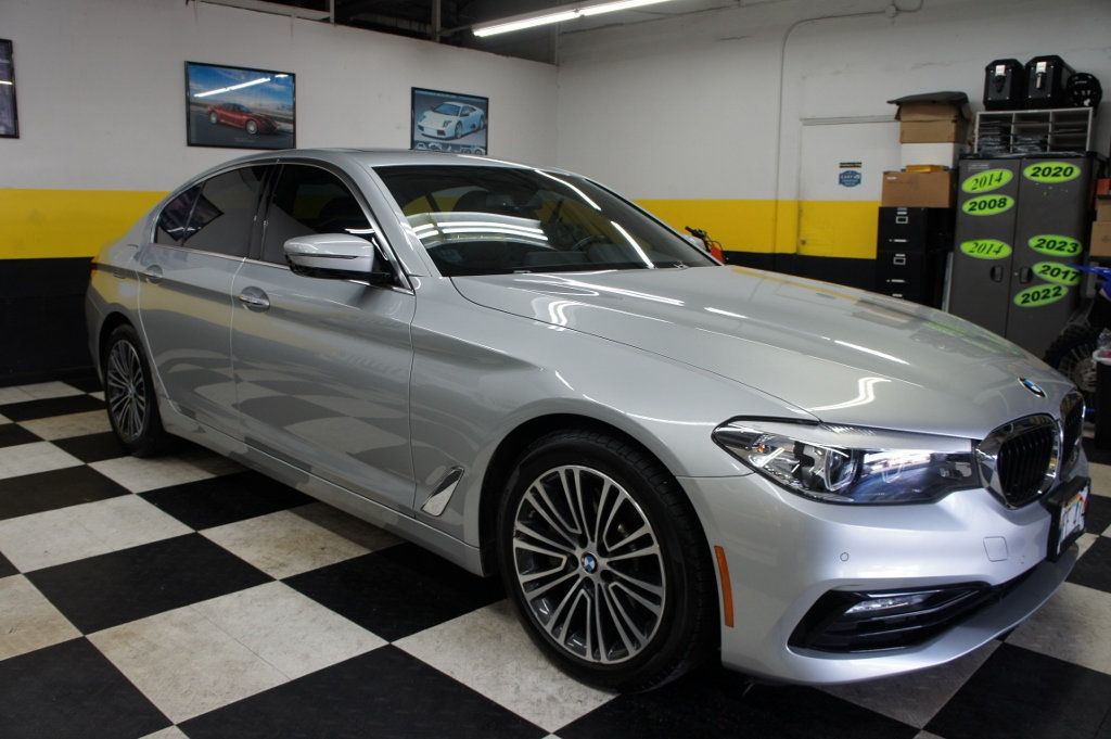 2018 BMW 5 Series 6 cyl turbocharged, 325 HP, SportLine, Stunning! - 22936845 - 10