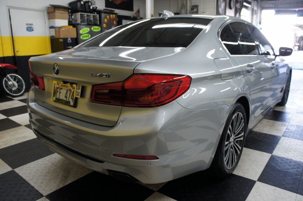 2018 BMW 5 Series 6 cyl turbocharged, 325 HP, SportLine, Stunning! - 22936845 - 15