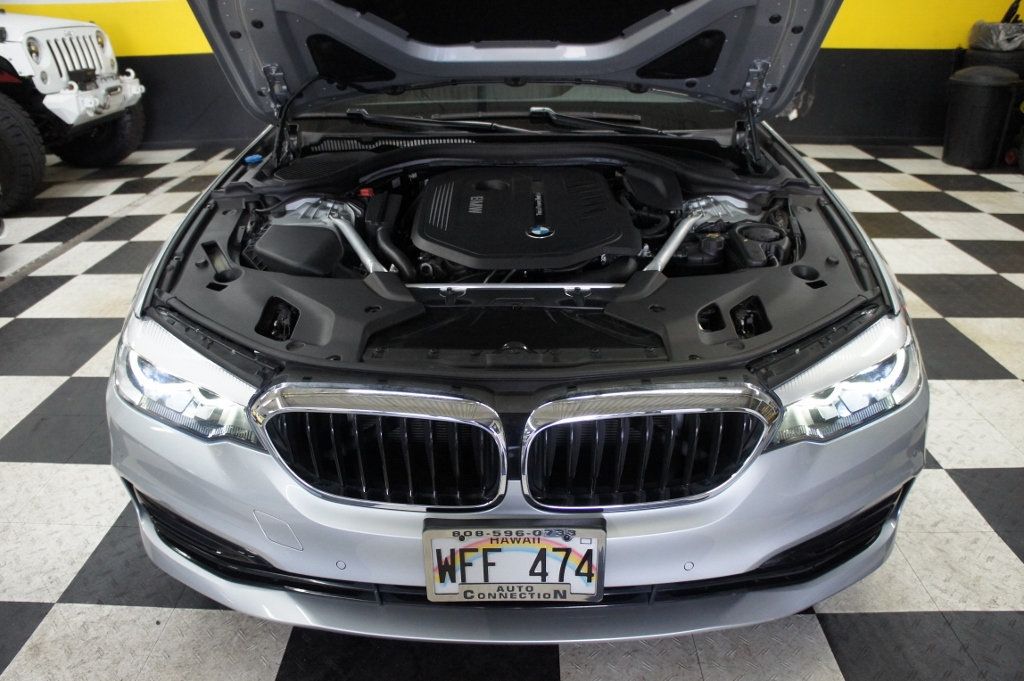 2018 BMW 5 Series 6 cyl turbocharged, 325 HP, SportLine, Stunning! - 22936845 - 41