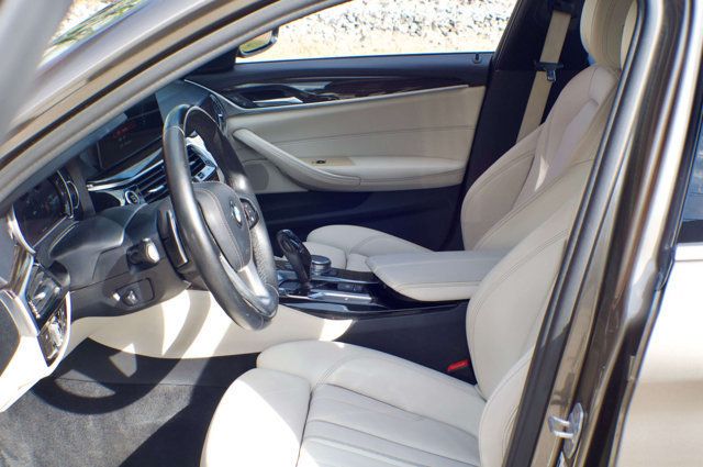 2018 BMW 5 Series LocalTrade/MSRP$59995/PremiumPkg/LuxuryPkg/HeatedSeats/NAV - 23003962 - 17