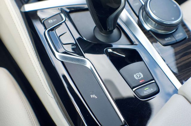 2018 BMW 5 Series LocalTrade/MSRP$59995/PremiumPkg/LuxuryPkg/HeatedSeats/NAV - 23003962 - 26