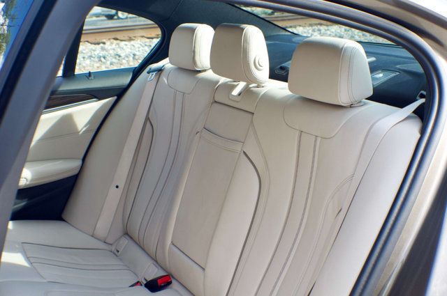 2018 BMW 5 Series LocalTrade/MSRP$59995/PremiumPkg/LuxuryPkg/HeatedSeats/NAV - 23003962 - 47
