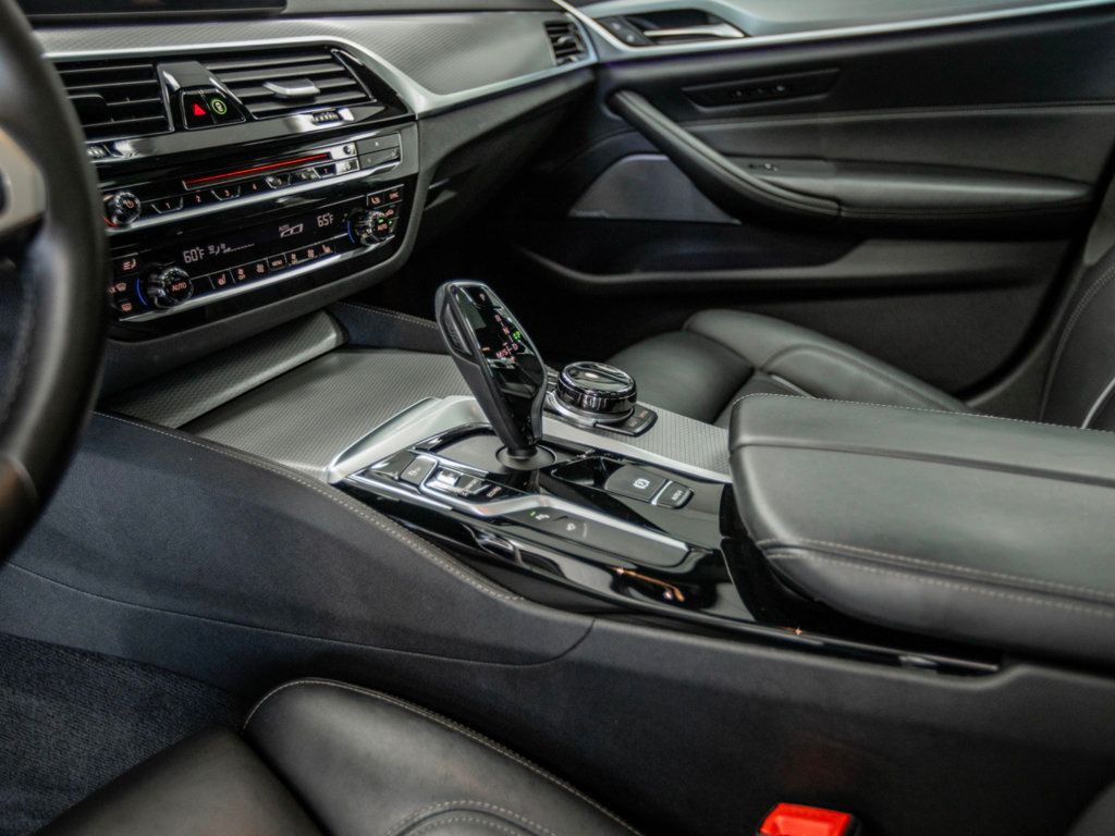 2018 Bmw M550i xDrive Sedan photo 24