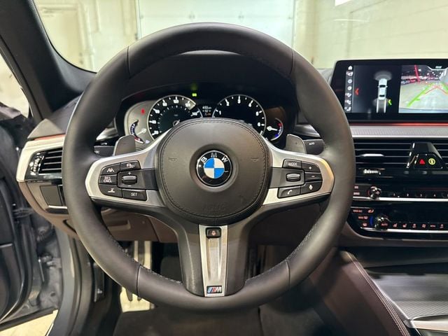 2018 BMW 5 Series M550i xDrive - 23013905 - 11