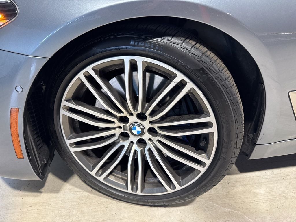 2018 BMW 5 Series M550i xDrive - 23013905 - 1