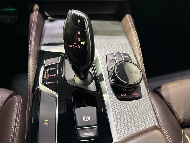 2018 BMW 5 Series M550i xDrive - 23013905 - 27