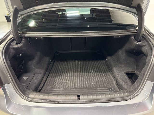 2018 BMW 5 Series M550i xDrive - 23013905 - 43