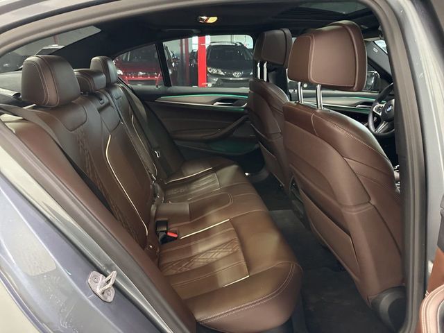2018 BMW 5 Series M550i xDrive - 23013905 - 45