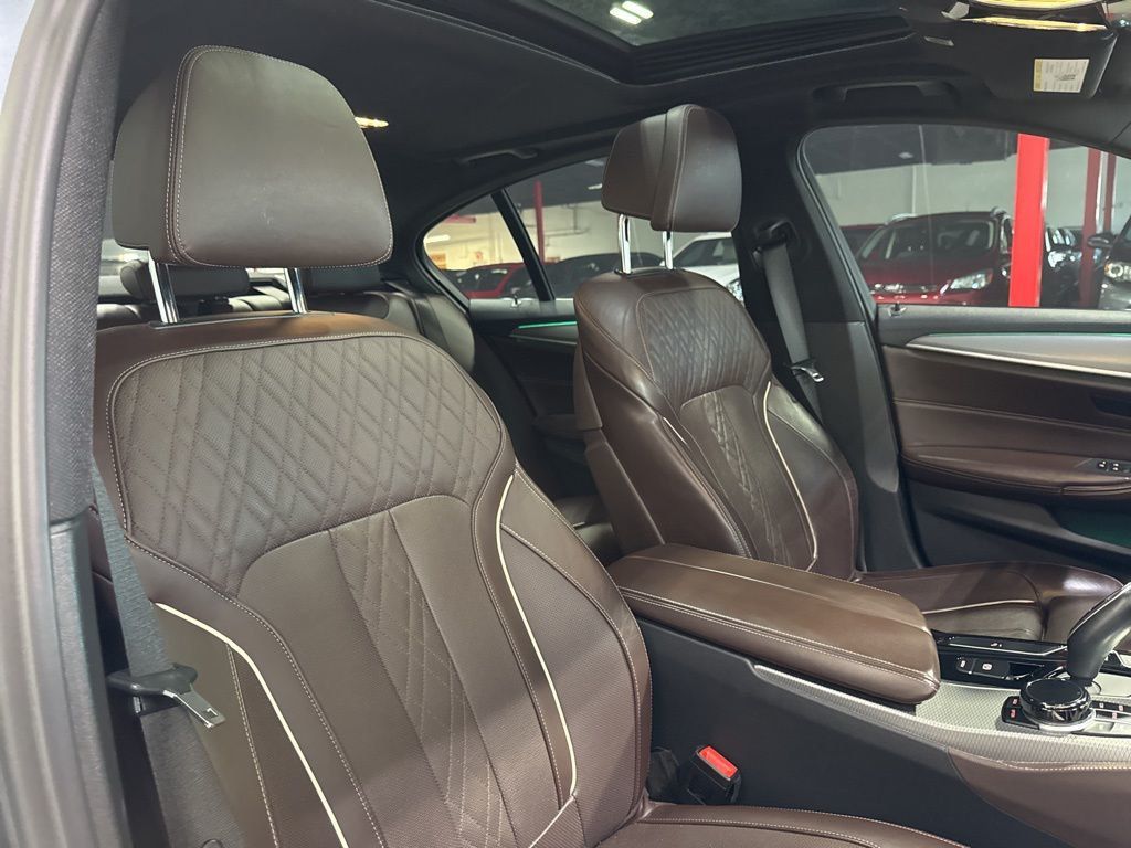 2018 BMW 5 Series M550i xDrive - 23013905 - 53