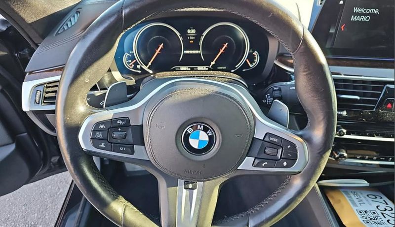 2018 BMW 5 Series M550i xDrive - 22416366 - 10