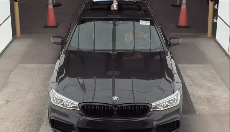 2018 BMW 5 Series M550i xDrive - 22416366 - 1