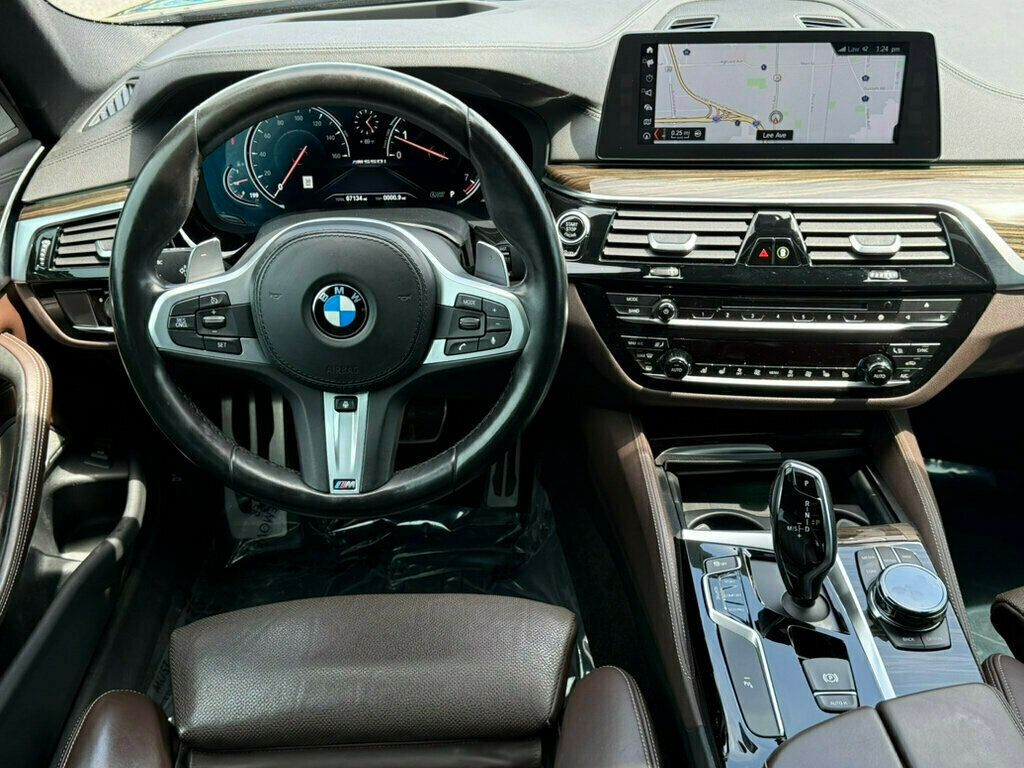 2018 BMW 5 Series M550i xDrive - 23014864 - 21