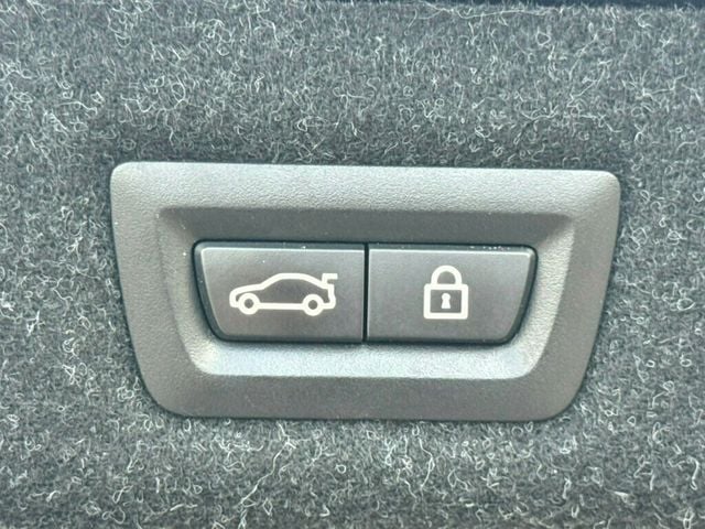 2018 BMW 5 Series M550i xDrive - 23014864 - 39