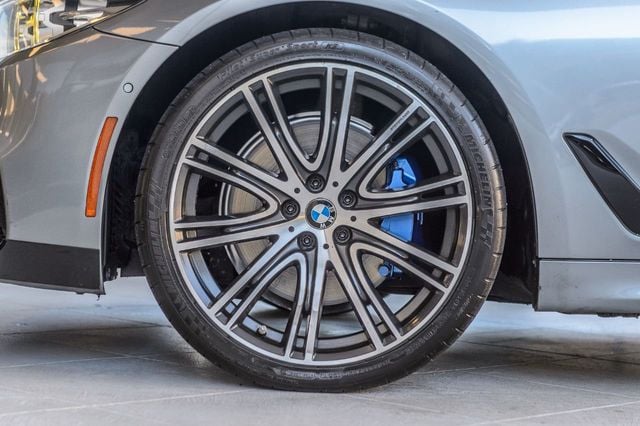 2018 BMW 5 Series M SPORT - NAV - BACKUP CAM - BLUETOOTH - GORGEOUS - 22231097 - 12